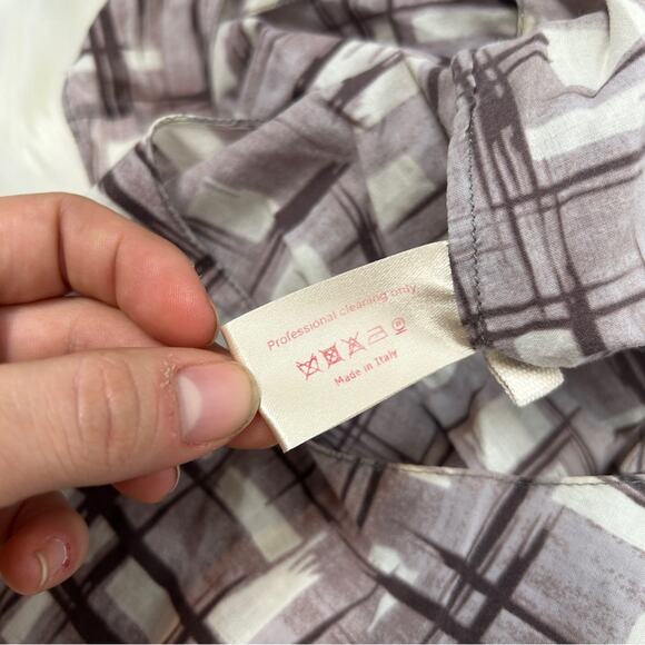 MARNI Blouse Top Size 8 Made in Italy Abstract Print Twist Front Quiet Luxury - Picture 7 of 8